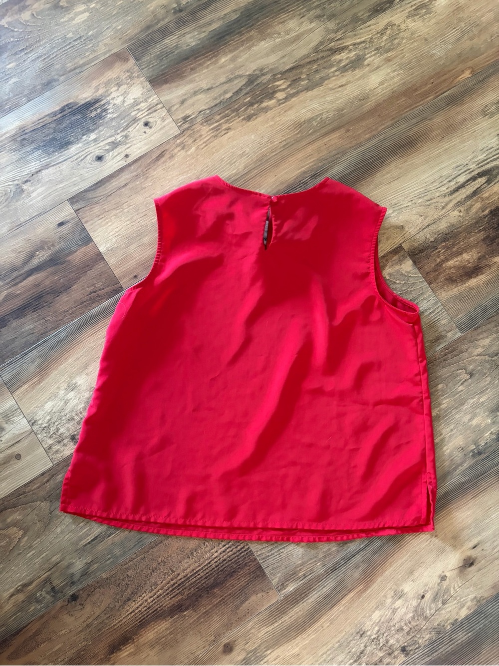 BonWorth Red Sleeveless Shell Top - Picture 2 of 3
